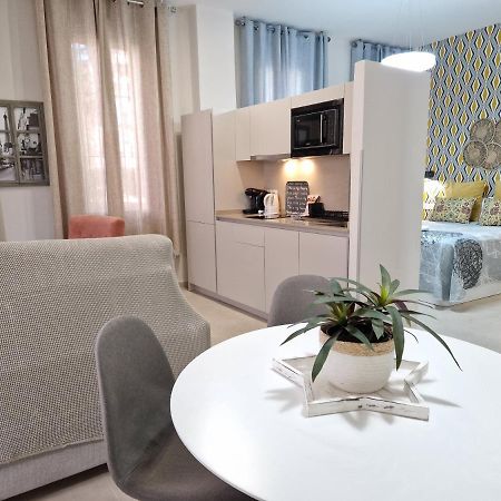 Del Parque Flats Galatas Malaga Apartment Luaran gambar